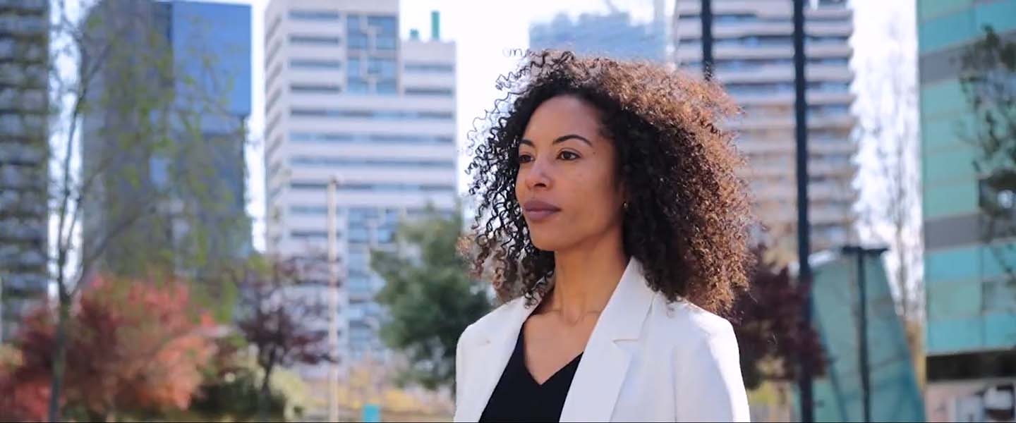 Reporte mujeres en los negocios 2024