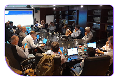 Los Socios en reunión